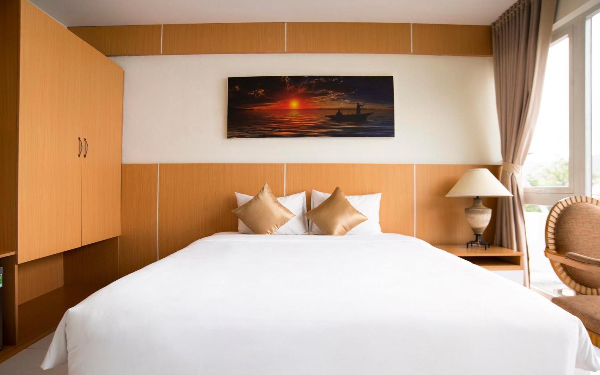Conson Hotel Chi Khu Co Ong Eksteriør bilde